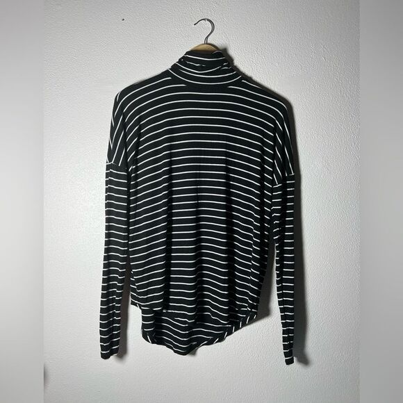 Michael Kors Tops - MICHAEL KORS turtle neck women’s size small